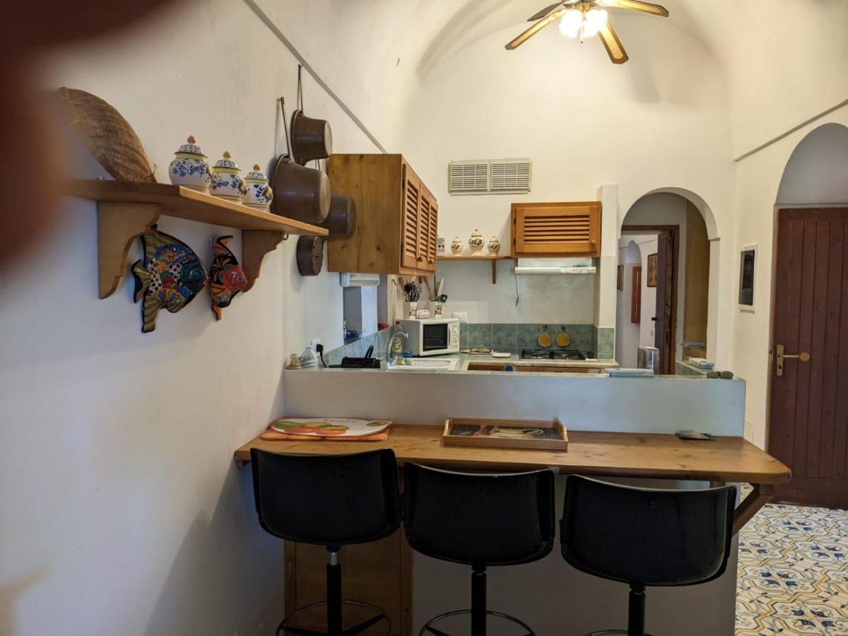 Dammuso I Pini Di Kaddiuggia Villa Campobello Exteriör bild